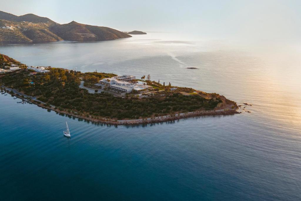 MINOS PALACE HOTEL & SUITES (Adults Only)